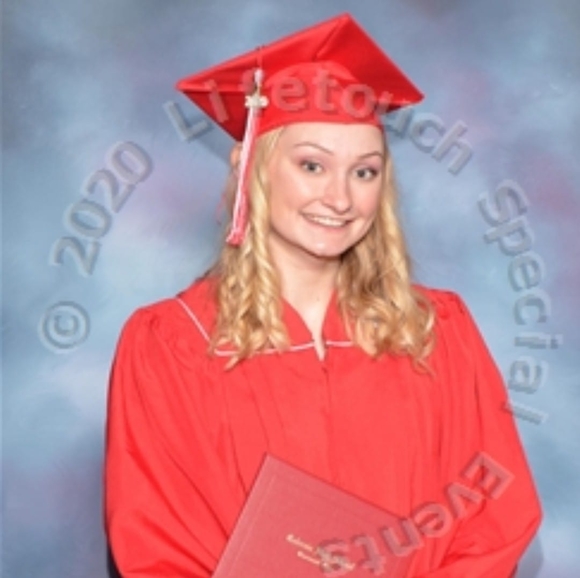 Meet your Posher, Cindy - Picture 1 of 1